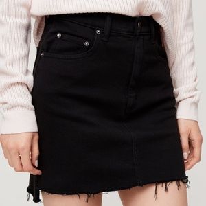 Aritzia Wilfred Free TANIT skirt--black--size 00